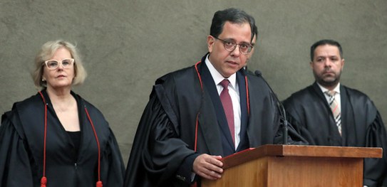 Sérgio Banhos toma posse como ministro efetivo do TSE