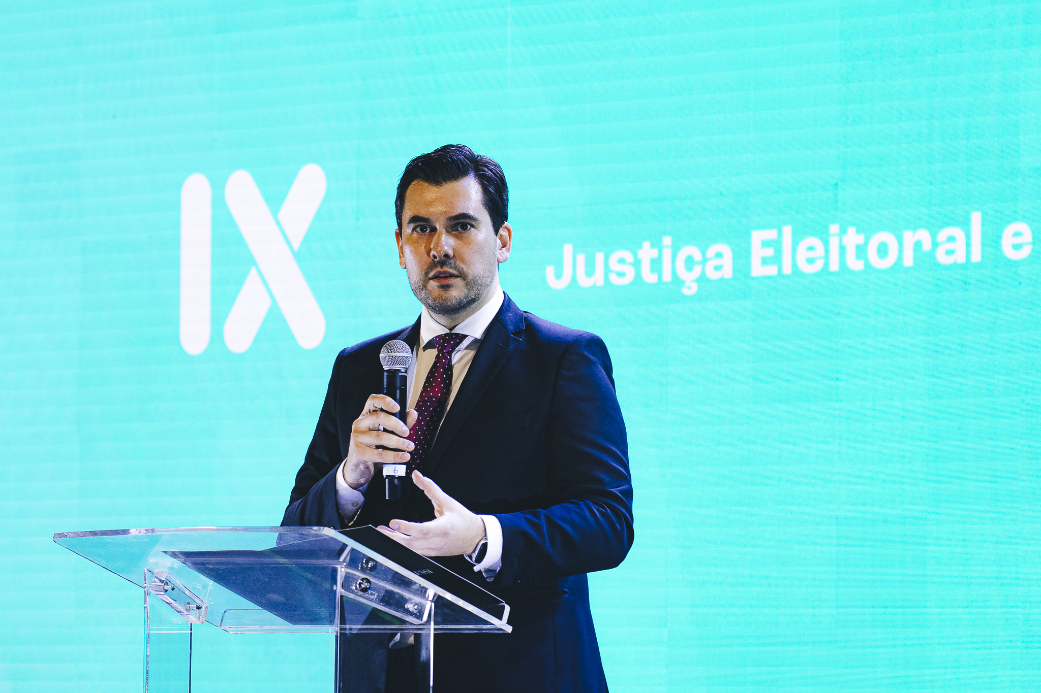 Confiança nos regimes democráticos deve ser protegida, defende advogado sobre Caso Francischini