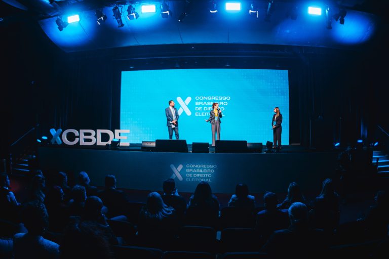 X CBDE marca a história do Direito Eleitoral com edição inovadora no Museu Oscar Niemeyer
